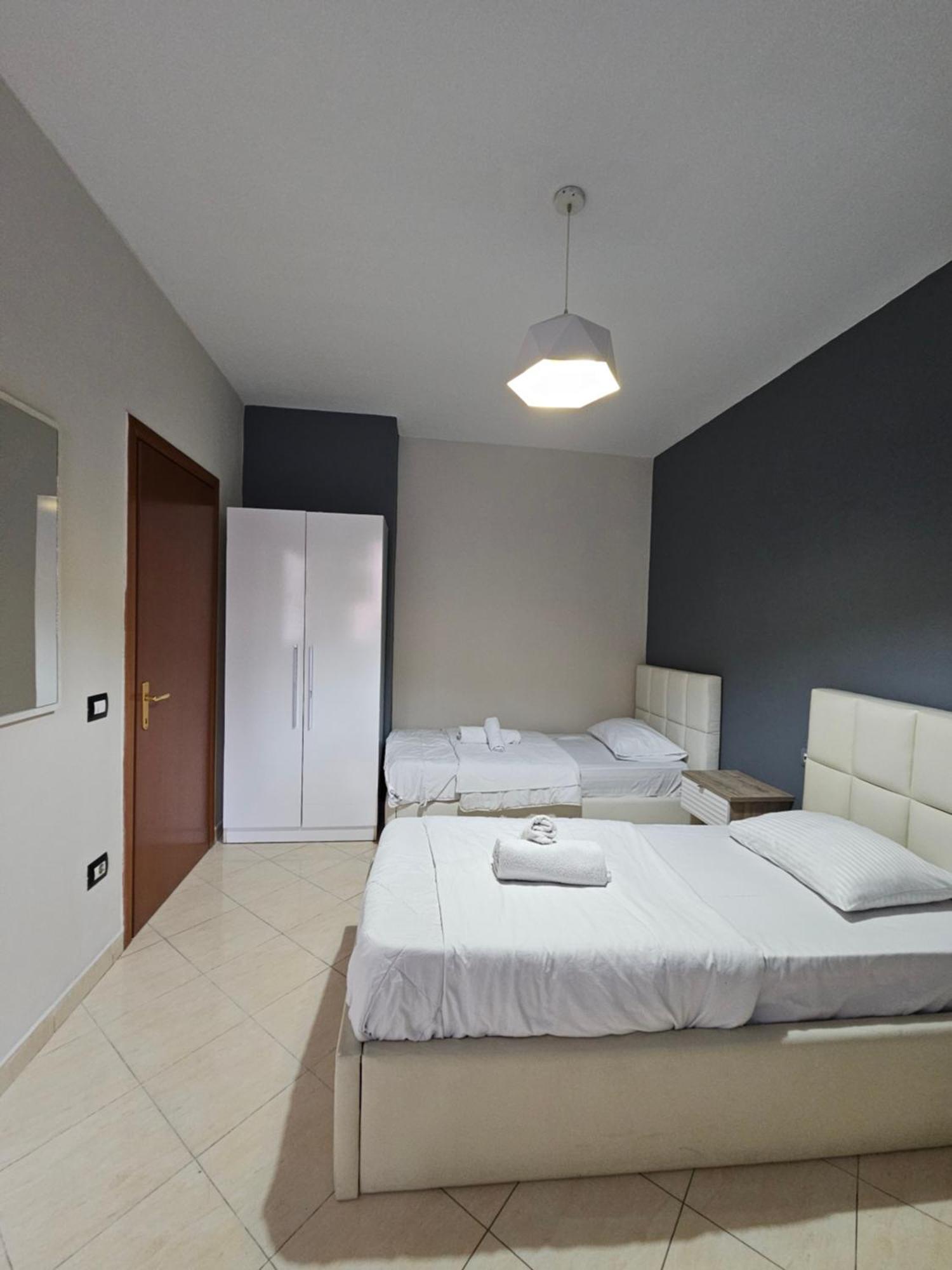 Aura Skanderbeg Square Apartments Tirana Exterior foto