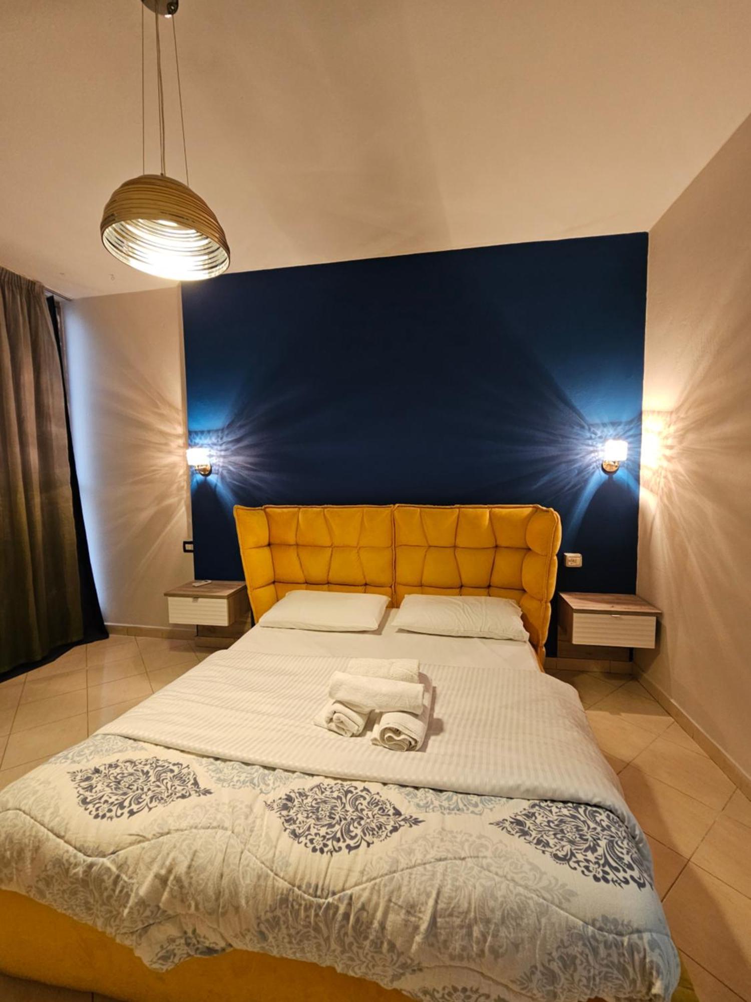 Aura Skanderbeg Square Apartments Tirana Exterior foto
