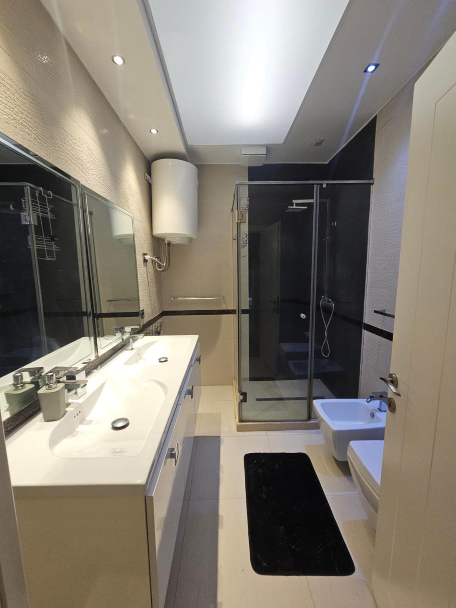 Aura Skanderbeg Square Apartments Tirana Habitación foto
