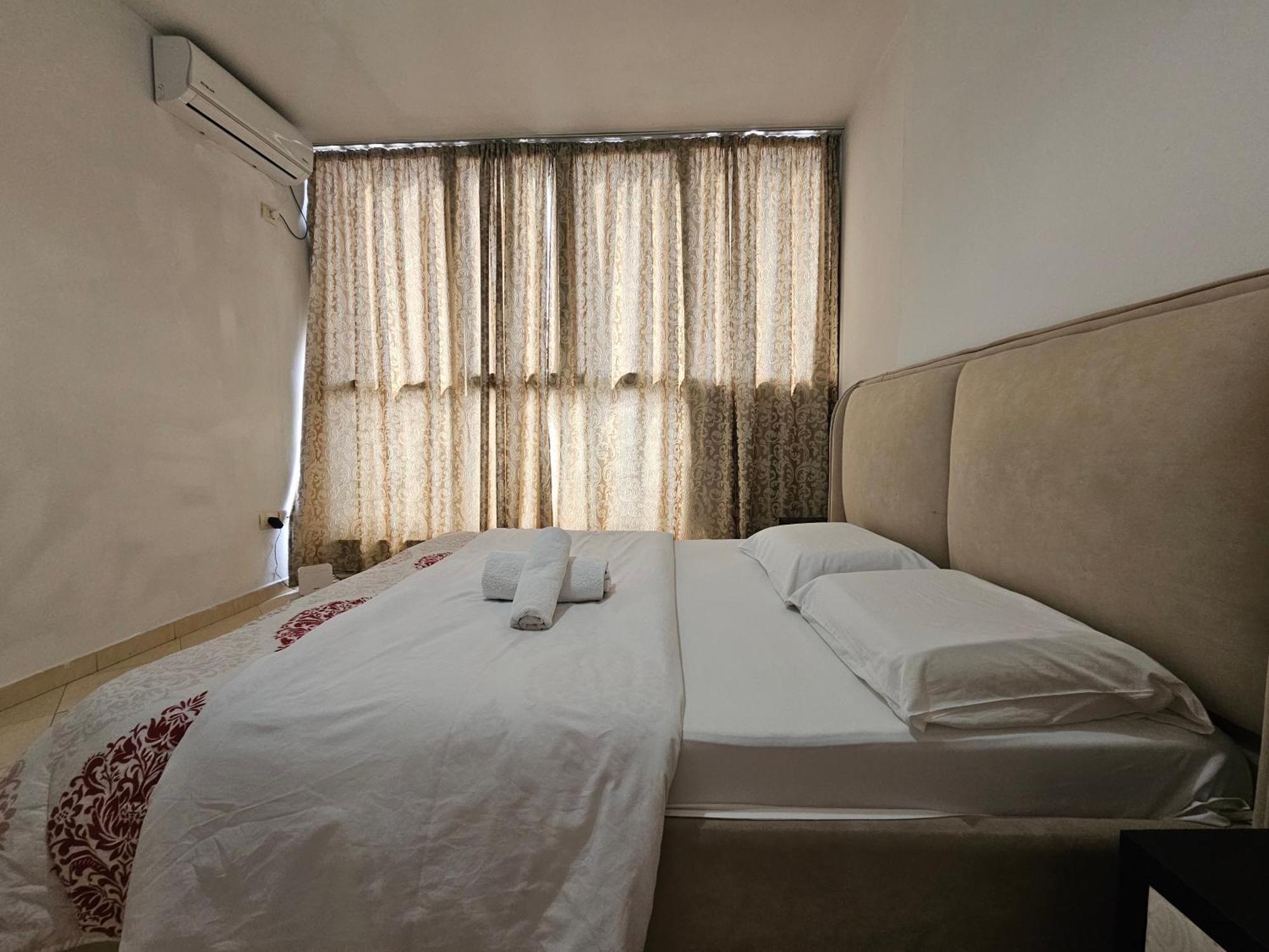 Aura Skanderbeg Square Apartments Tirana Exterior foto